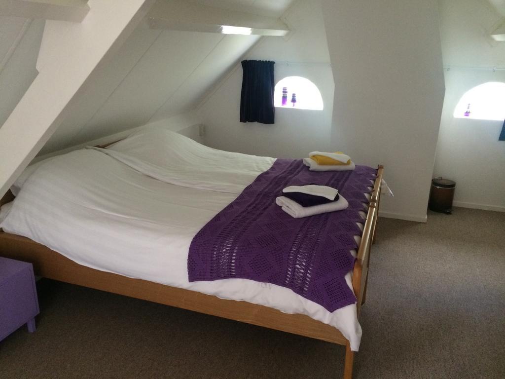 Apartment Zus En Zo 우펠트 객실 사진